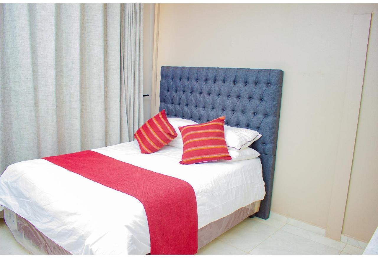 R Executive Apartments 哈拉雷 外观 照片
